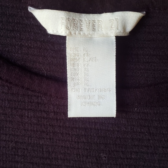 Cutout cropped tank - Picture 2 of 3